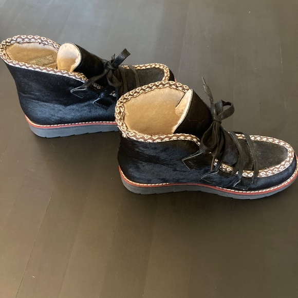 ROYAL CANADIAN - Kwantlen Waterproof Genuine Horse Hair Snow Bootie (Women 7) - - Picture 3 of 11